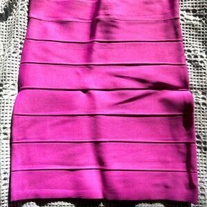 BCBG Bodycon Skirt (size medium)